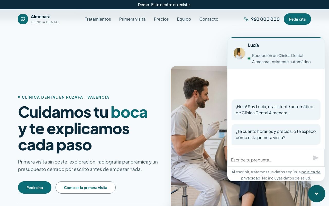 Captura de la demo: el chat abierto encima de la web